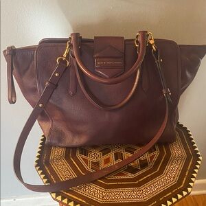 🌹Marc By Marc Jacobs “Too Hot to Handle” in Bordeaux (Burgundy )pebble leather